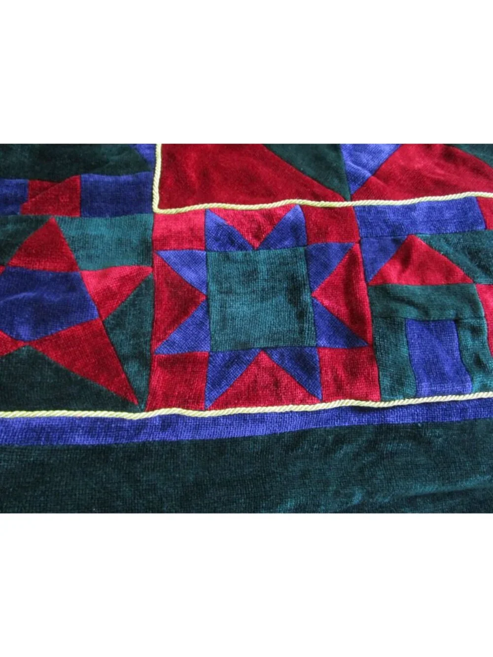 Patchwork Chenille Quilt Throw Blanket Cabin and Star Pattern Green Red Purple